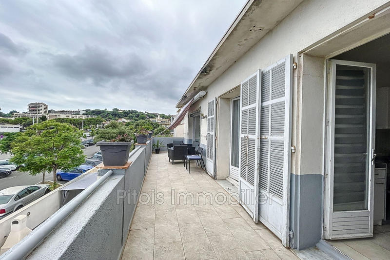 Maison - 207 m² - 10 pièces