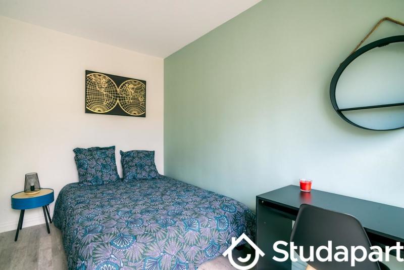 Chambre - 10 m² - 1 pièce