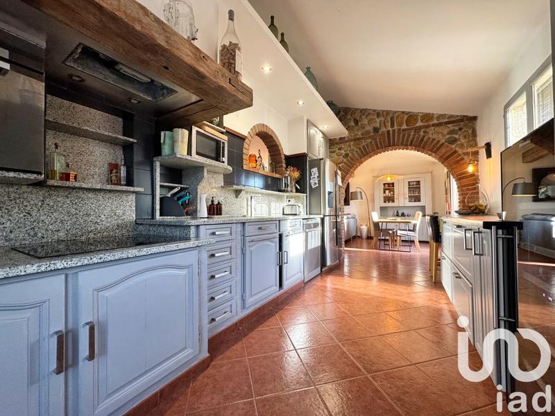 Maison - 140 m² - 5 pièces