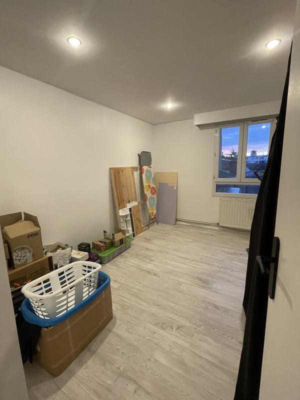 Appartement - 92 m² - 4 pièces