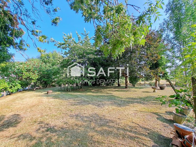 Maison - 214 m² - 8 pièces