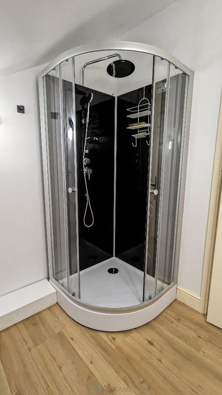 Maison - 247 m² - 8 pièces