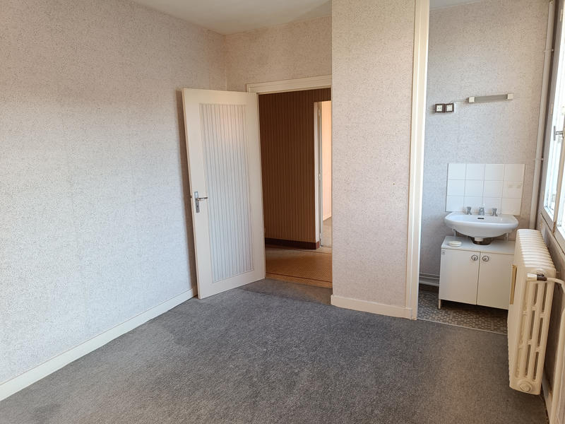 Appartement - 94 m² - 5 pièces