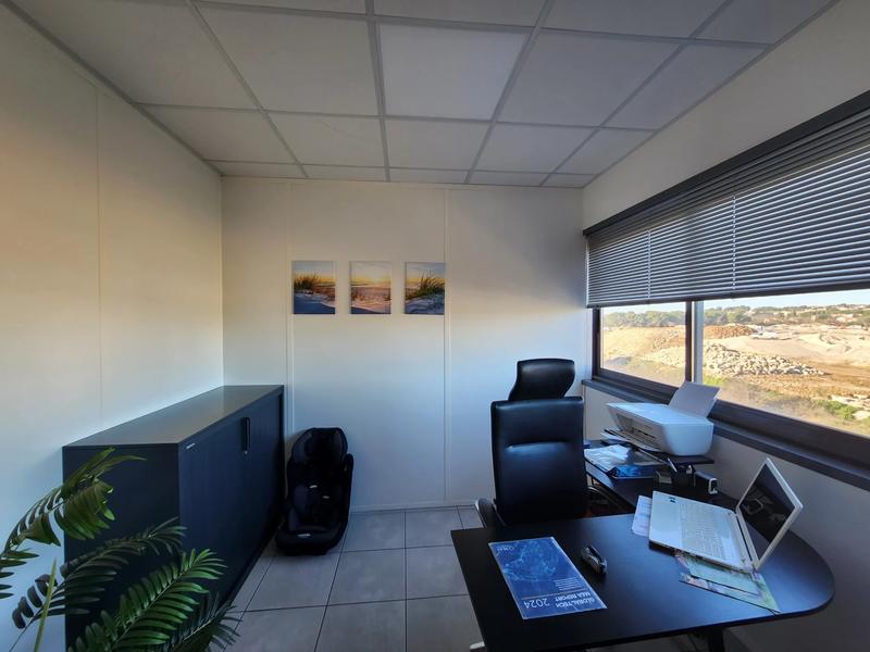 Bureau - 12 m² - 1 pièce