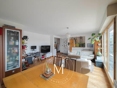 Appartement - 92 m² - 5 pièces