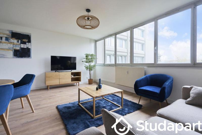 Chambre - 10 m² - 1 pièce