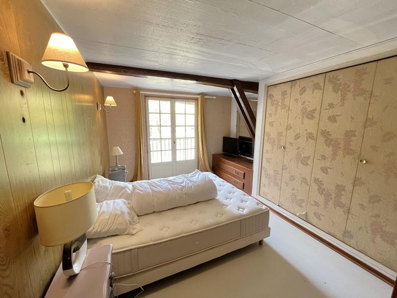 Maison - 280 m² - 6 pièces