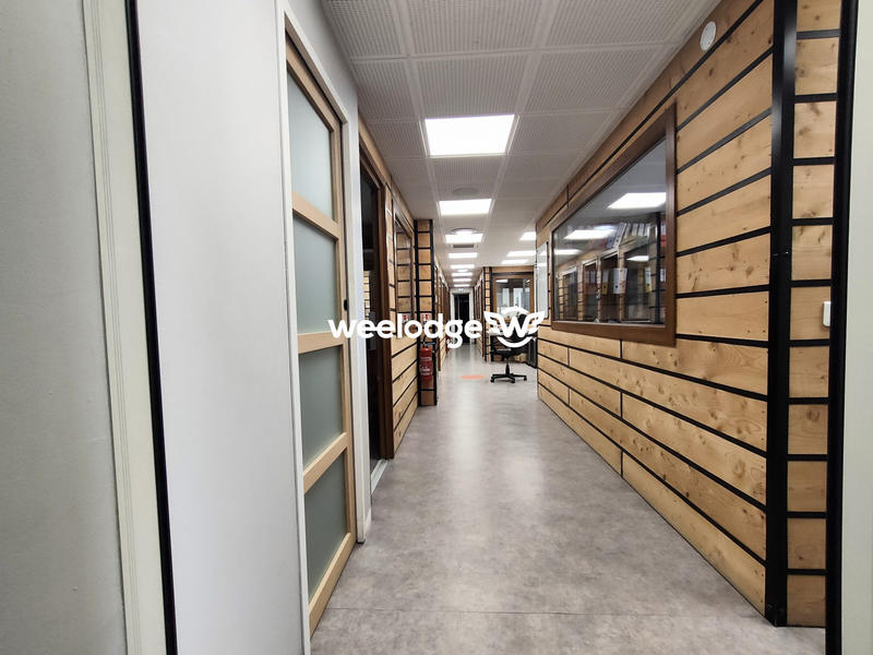 Local d'activités - 700 m²