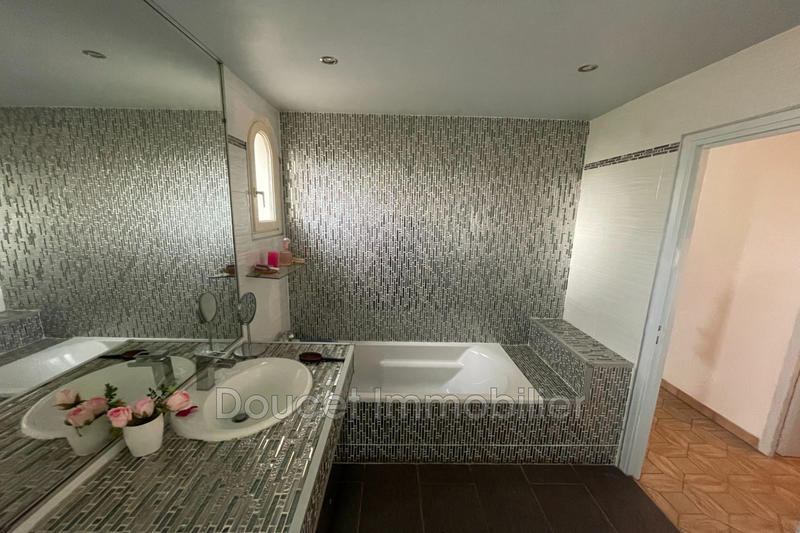 Villa - 226 m² - 11 pièces