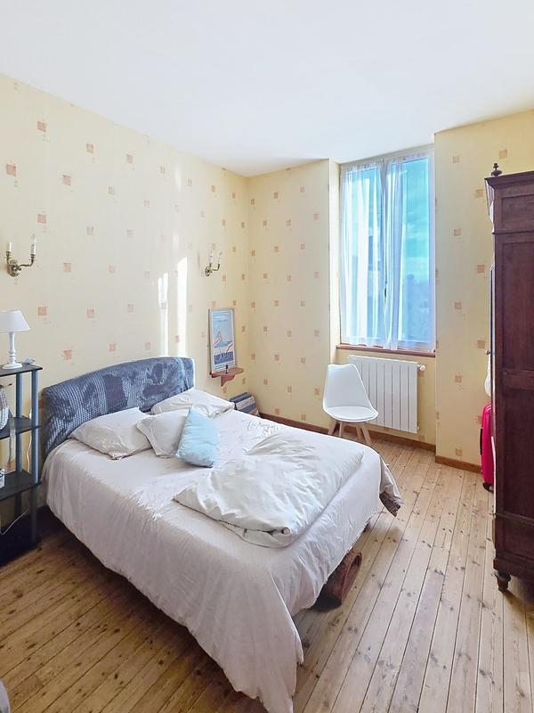 Maison - 150 m² - 7 pièces