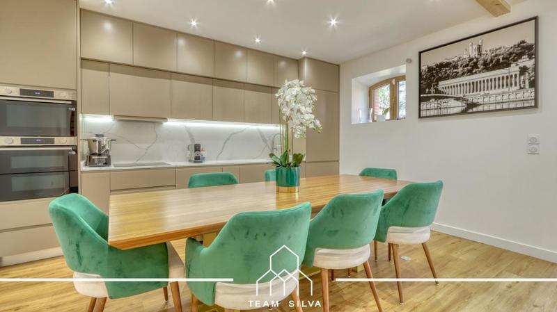 Maison - 140 m² - 5 pièces