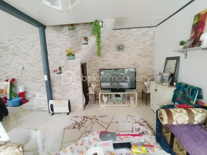 Maison - 84 m² - 5 pièces