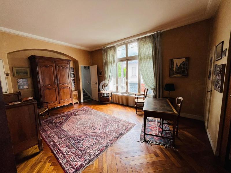 Appartement - 127 m² - 4 pièces