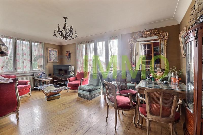 Maison - 171 m² - 7 pièces