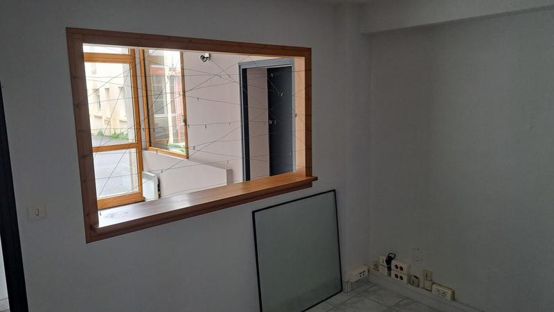 Local commercial - 70 m² - 4 pièces