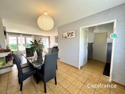 Maison - 120 m² - 4 pièces