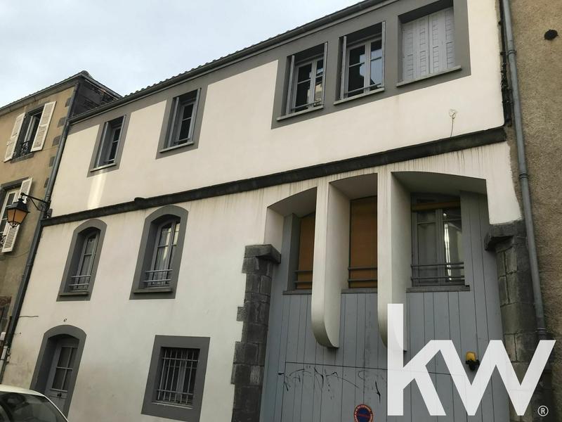 Appartement - 90 m² - 4 pièces