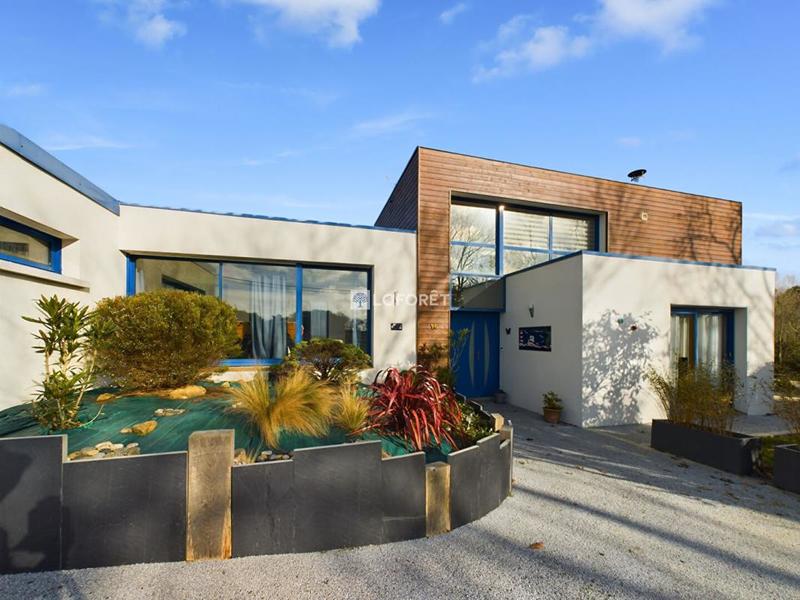 Maison - 163 m² - 6 pièces