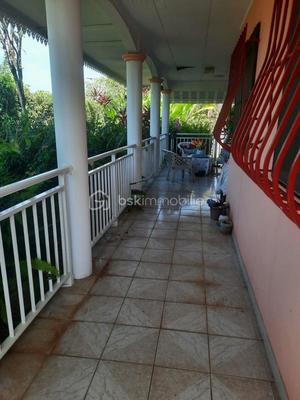 Maison - 82 m² - 4 pièces