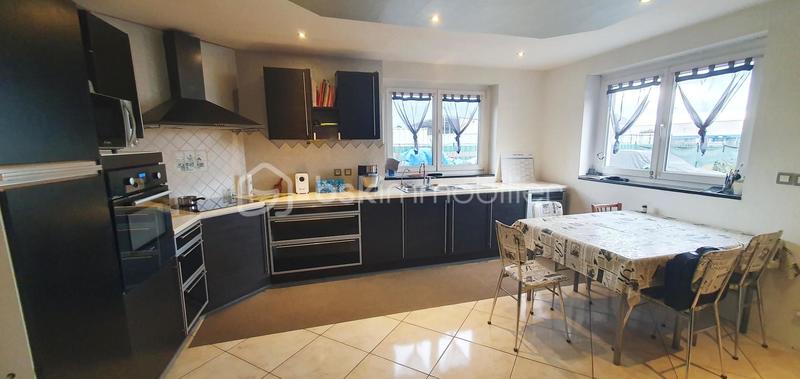 Bureau - 470 m² - 9 pièces