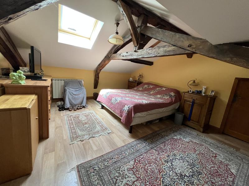 Maison - 249 m² - 6 pièces