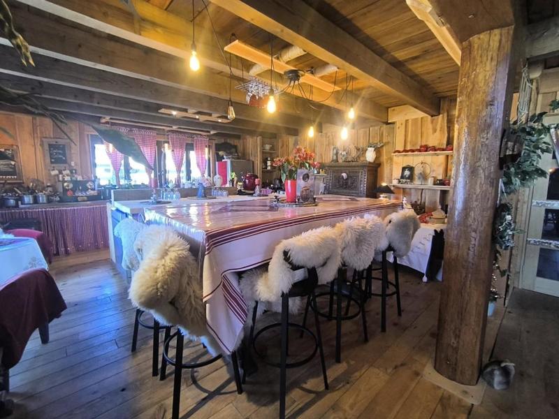 Châlet - 350 m² - 10 pièces