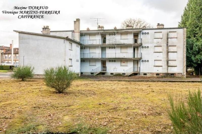 Immeuble - 1 258 m² - 68 pièces