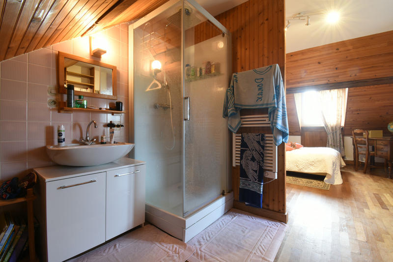 Maison - 220 m² - 10 pièces