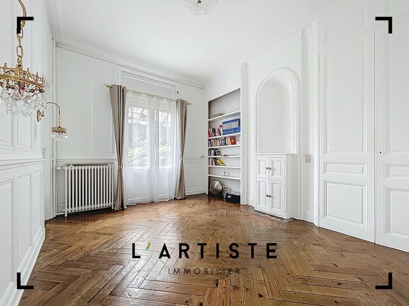 Maison - 152 m² - 6 pièces