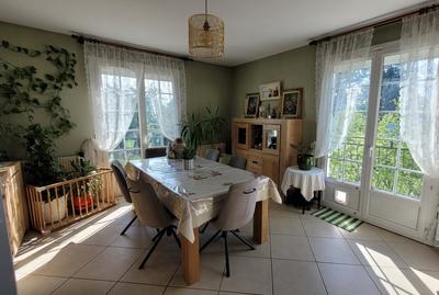 Maison - 185 m² - 7 pièces