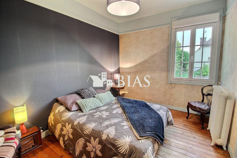 Maison - 147 m² - 8 pièces