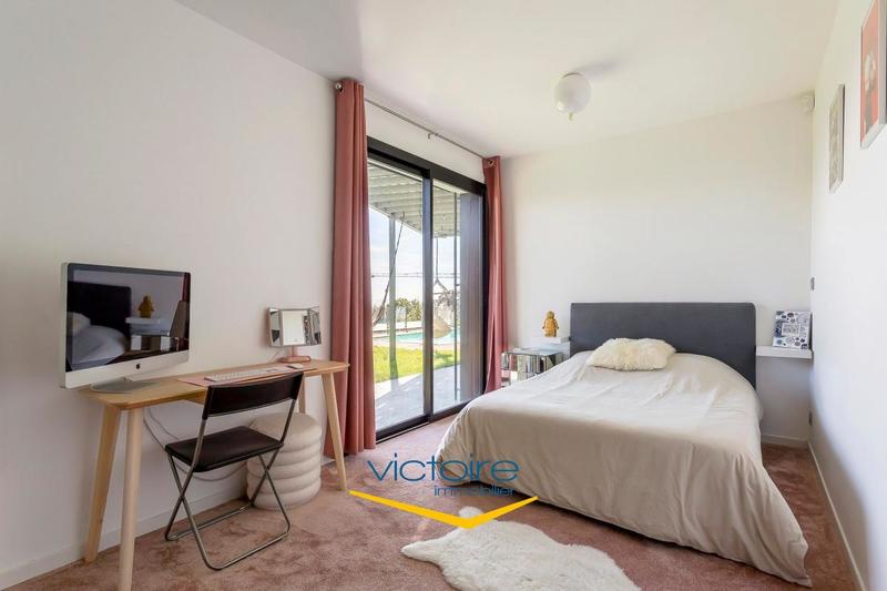 Maison - 183 m² - 5 pièces