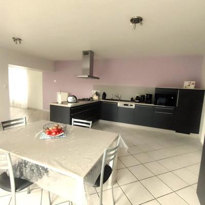 Maison - 180 m² - 7 pièces