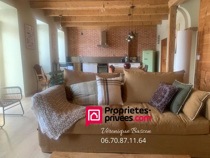 Maison - 210 m² - 8 pièces