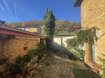 Maison ancienne - 72 m² - 3 pièces