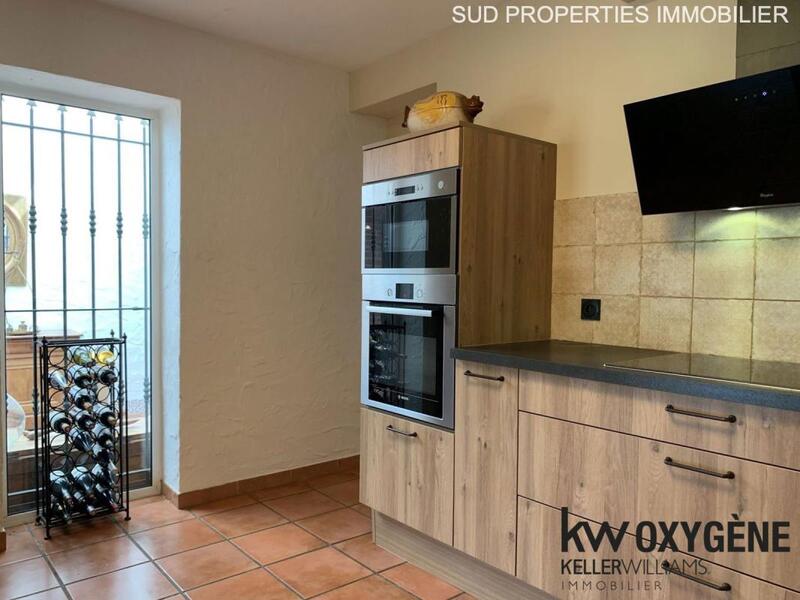 Mas - 214 m² - 8 pièces