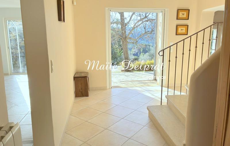 Propriété - 220 m² - 7 pièces