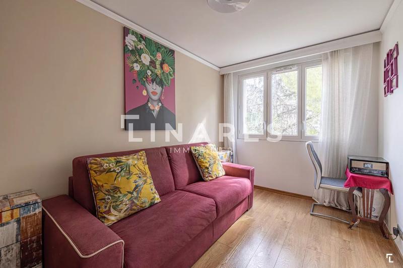Appartement - 92 m² - 5 pièces