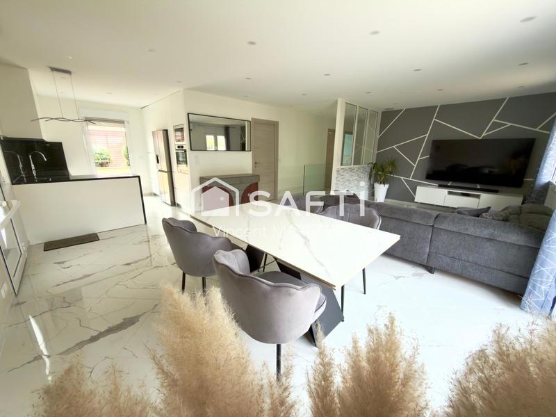 Maison - 120 m² - 4 pièces