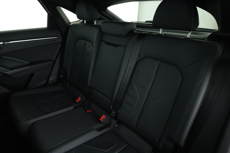 Audi Q3 Sportback 35 Tdi s line s tronic 7 150 ch