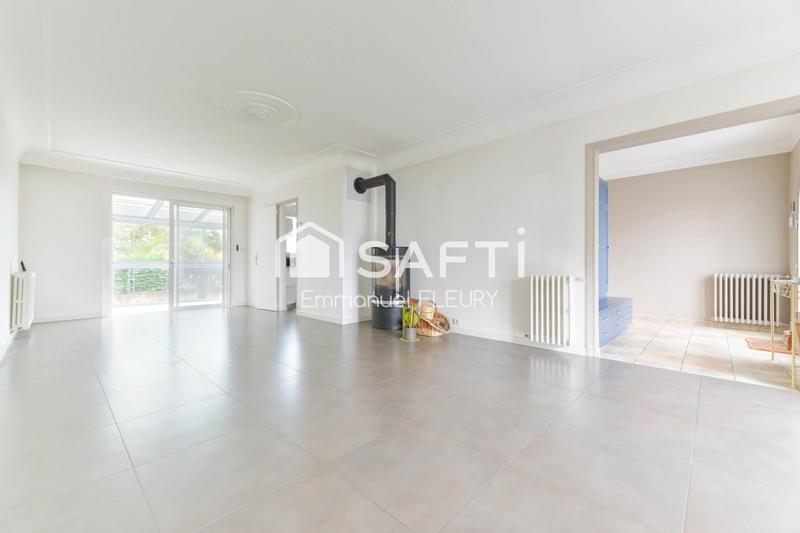 Maison - 261 m² - 6 pièces