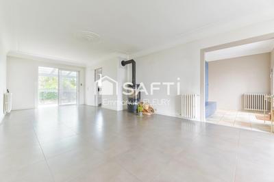 Maison - 261 m² - 6 pièces