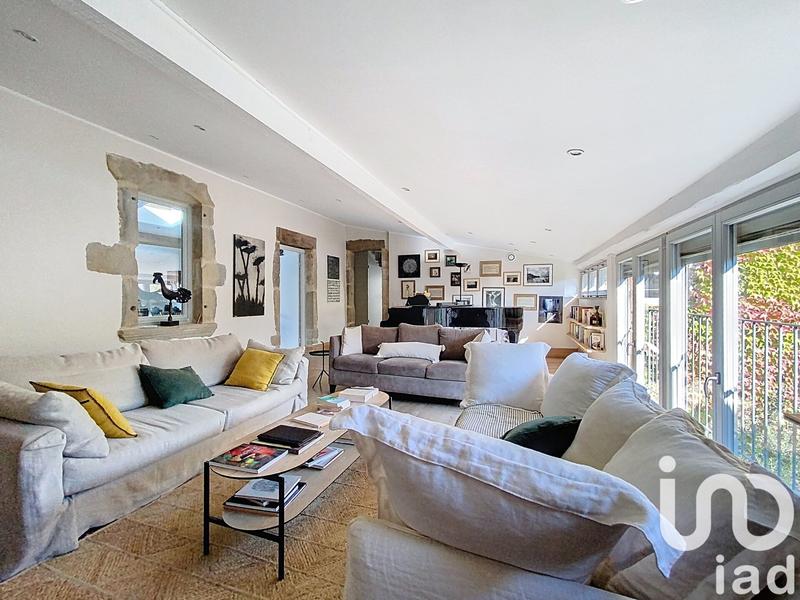 Maison - 435 m² - 20 pièces