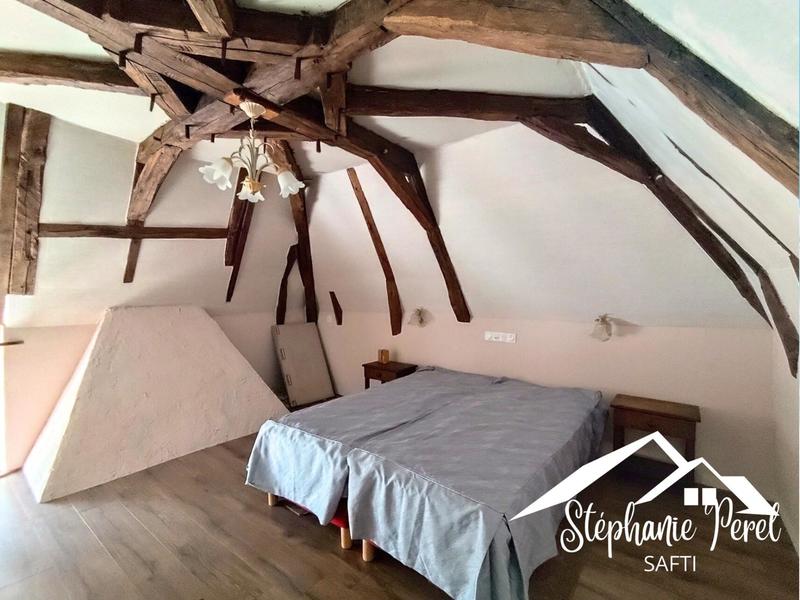 Maison - 210 m² - 6 pièces