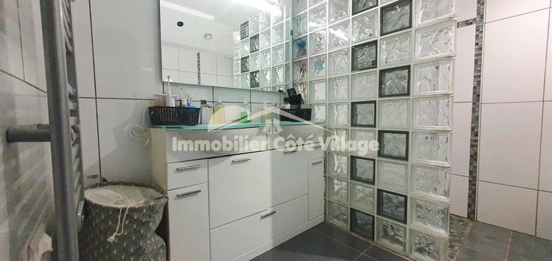 Appartement - 100 m² - 5 pièces