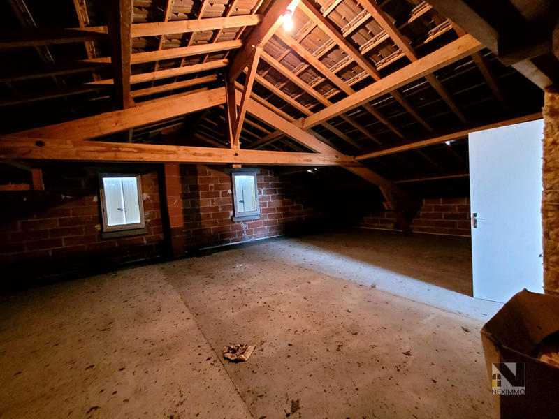 Maison - 93 m² - 5 pièces