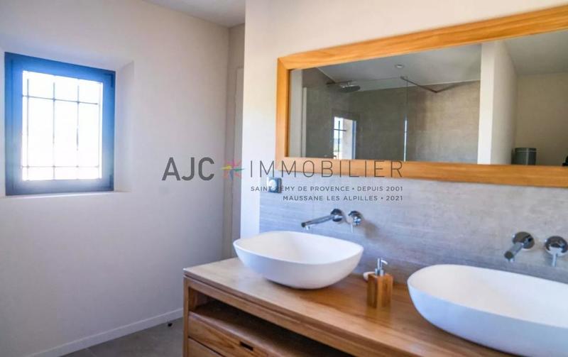 Maison - 190 m² - 4 pièces