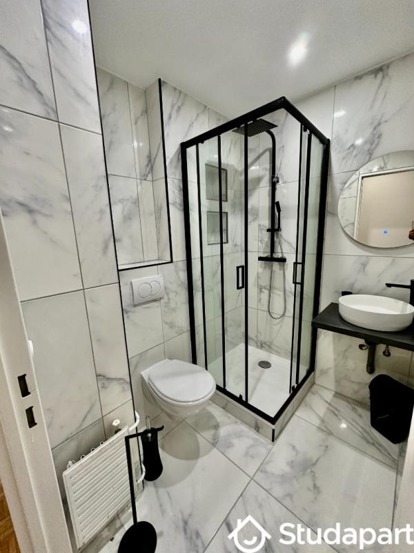 Chambre - 9 m² - 1 pièce