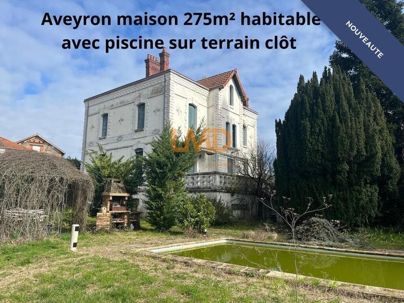 Maison - 274 m² - 9 pièces