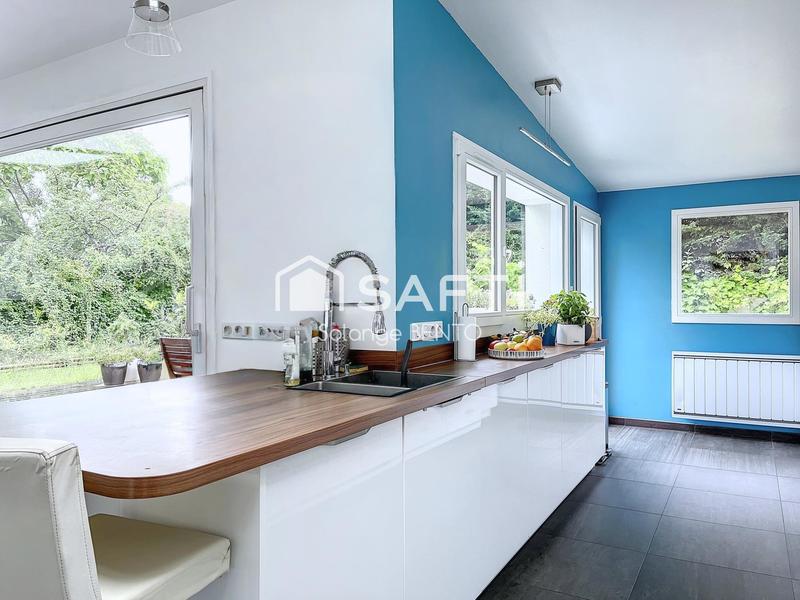 Maison - 192 m² - 8 pièces